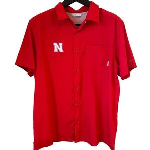 Columbia Omnishade Red Men’s Nebraska Huskers button down lightweight shirt XL